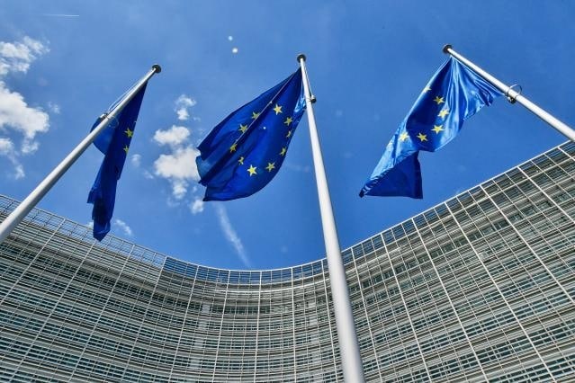 La Comisión ha adoptado su programa de trabajo de 2025, en el que expone su ambición de impulsar la competitividad, mejorar la seguridad y reforzar la resiliencia económica en la UE.